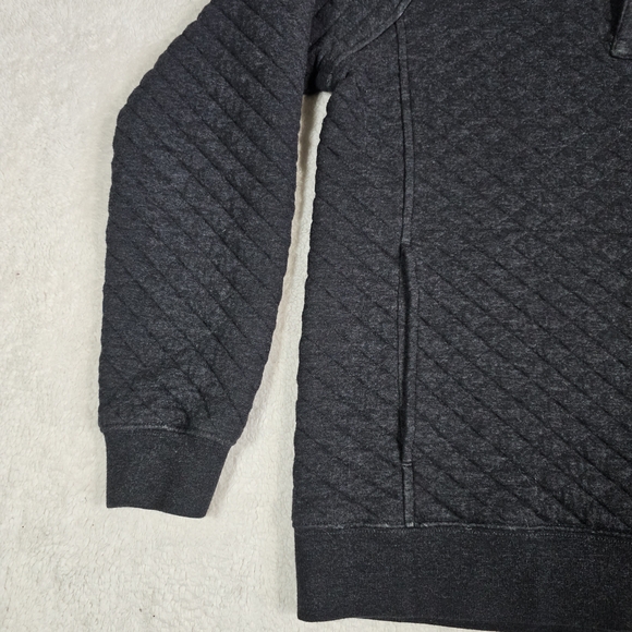 L.L. Bean Black Quilted Pullover - Picture 5 of 9